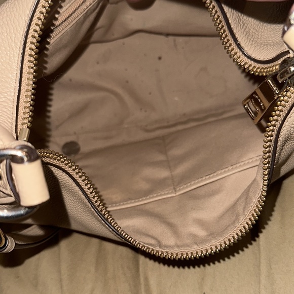 Coach purse - Picture 5 of 7